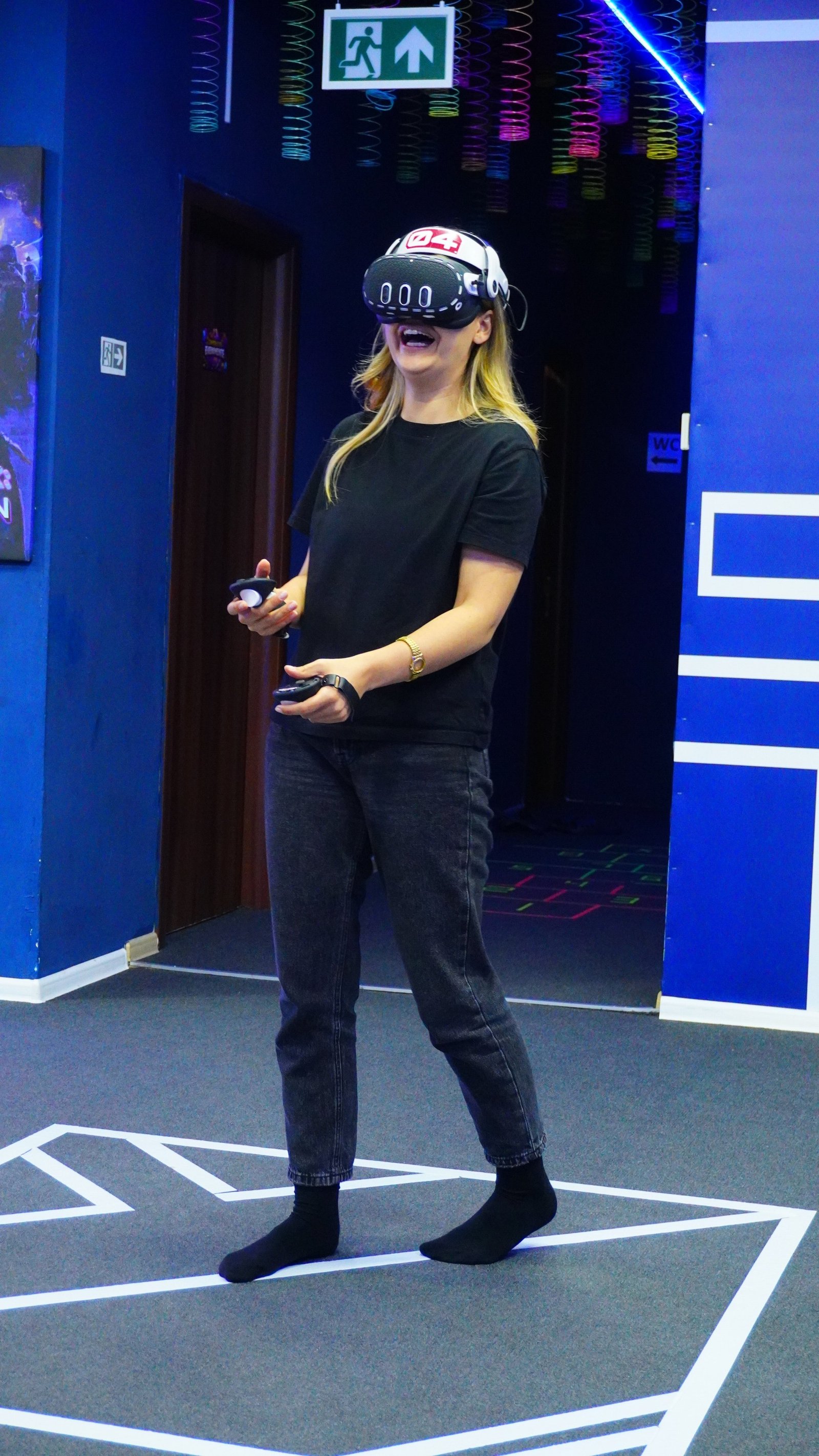 Joc VR de echipă Another World