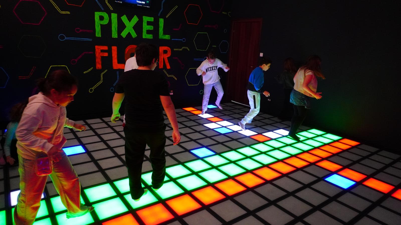 Pixel Floor 6